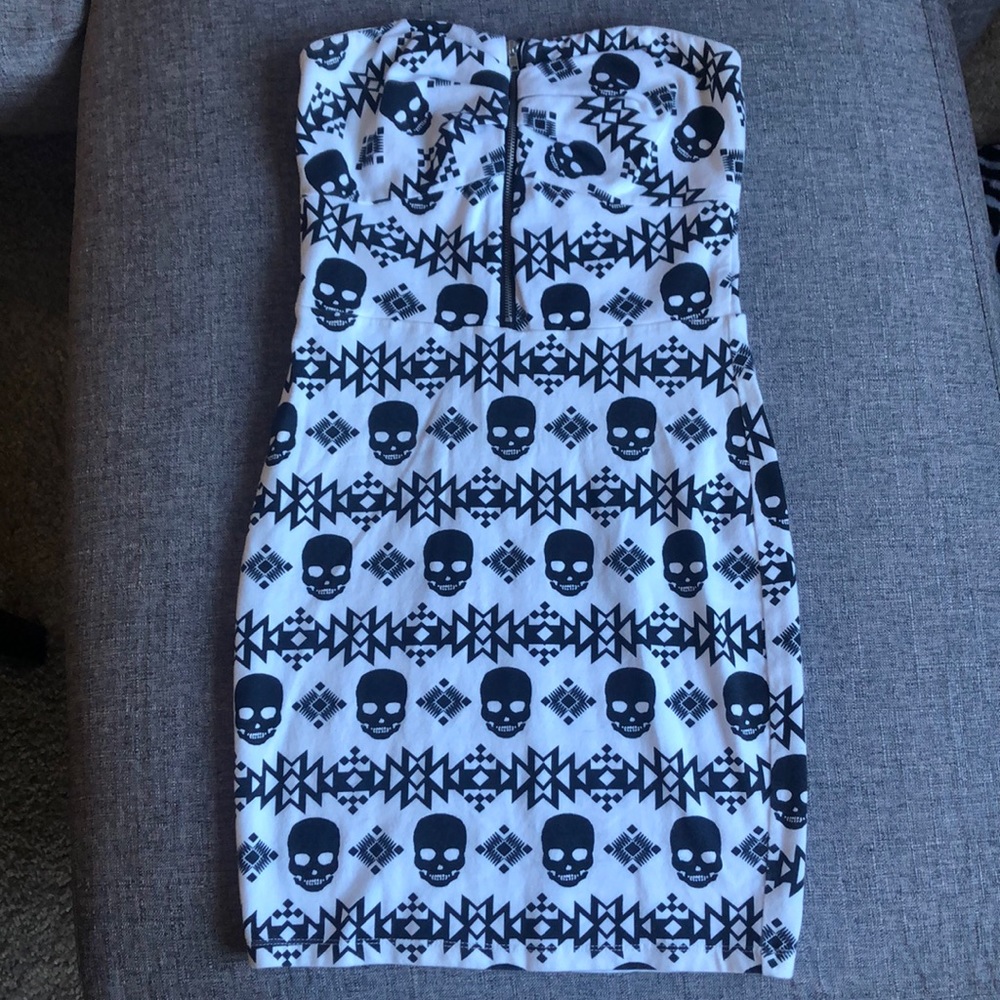 Charlotte Russe Skull Print Strapless Dress- Small